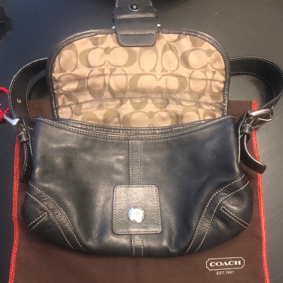 Coach purse - Picture 2 of 4